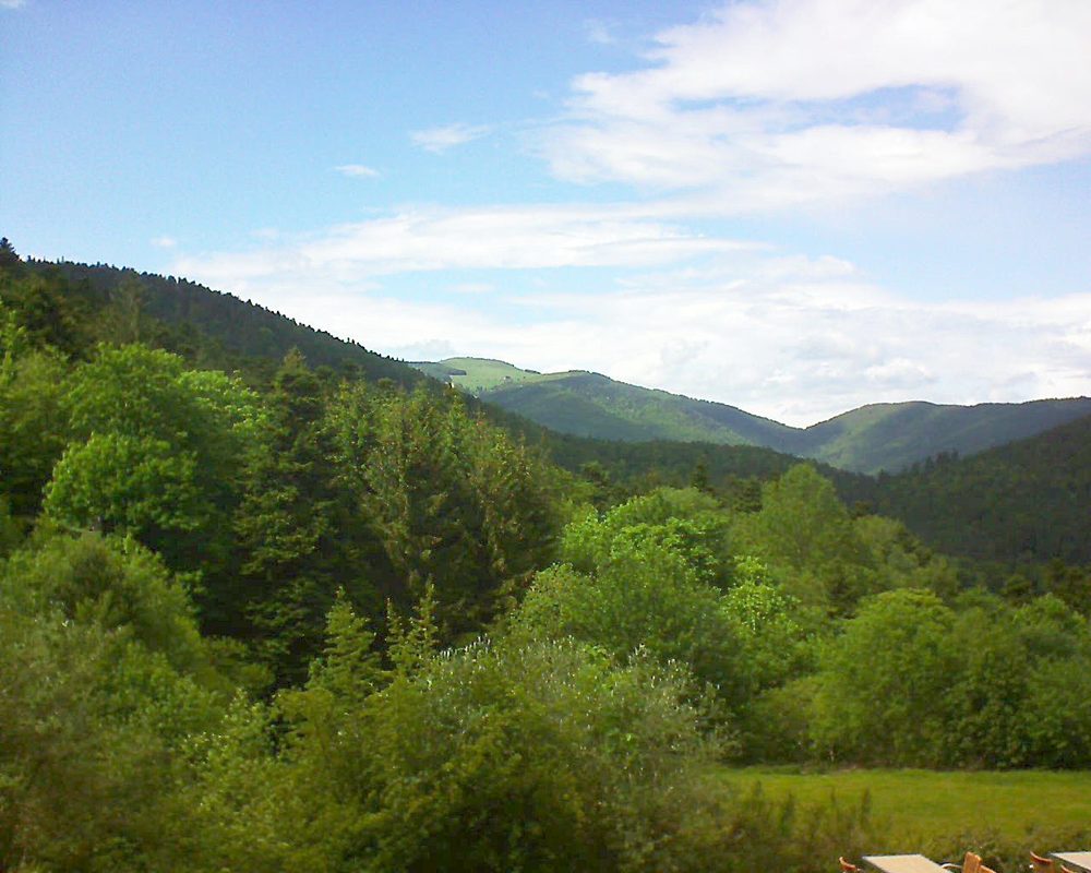 Le petit ballon vu depuis le Domaine Langmatt à Murbach le 28.05.2019 à 16:00 Le petit ballon (Alsace, Vosges) le 28.05.2019 à 16:00