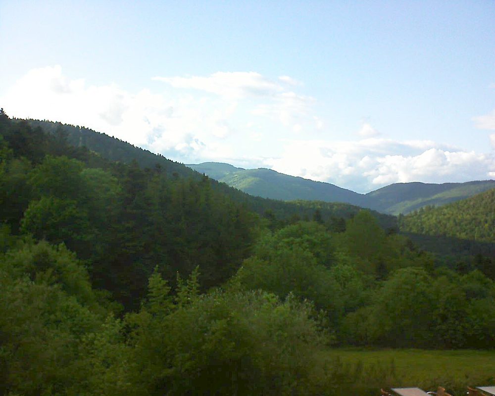 Le petit ballon vu depuis le Domaine Langmatt à Murbach le 28.05.2019 à 19:30 Le petit ballon (Alsace, Vosges) le 28.05.2019 à 19:30