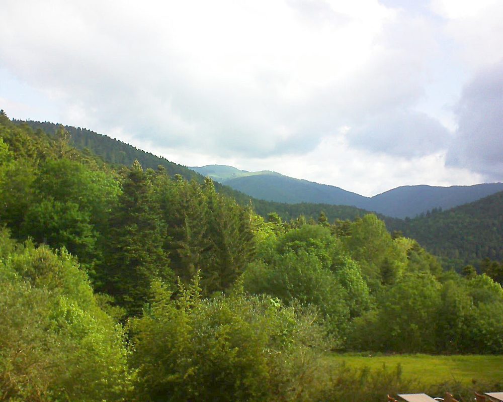 Le petit ballon vu depuis le Domaine Langmatt à Murbach le 29.05.2019 à 09:00 Le petit ballon (Alsace, Vosges) le 29.05.2019 à 09:00