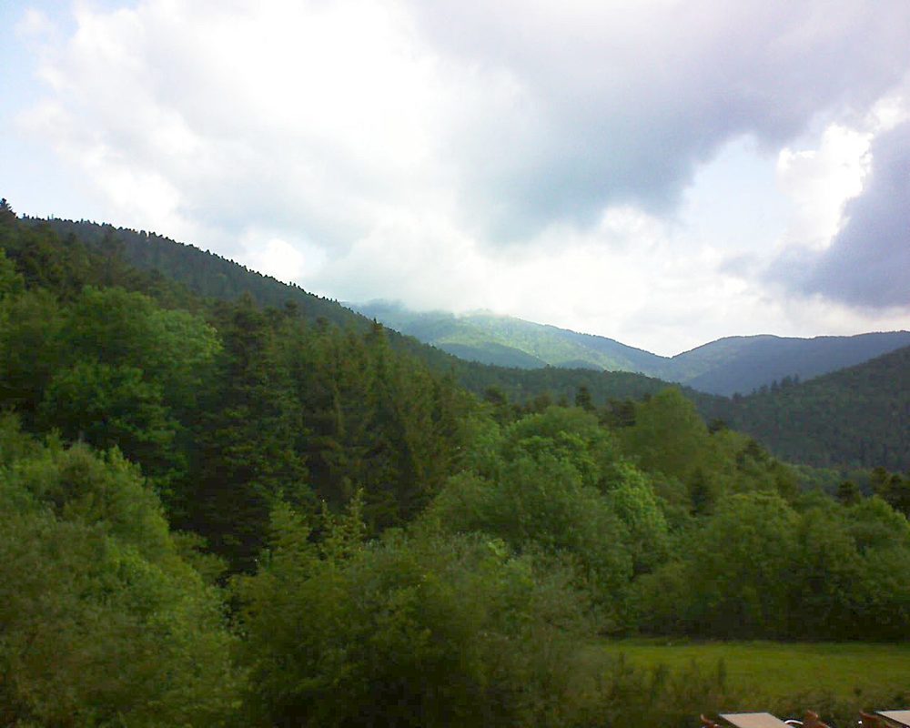 Le petit ballon vu depuis le Domaine Langmatt à Murbach le 29.05.2019 à 09:15 Le petit ballon (Alsace, Vosges) le 29.05.2019 à 09:15