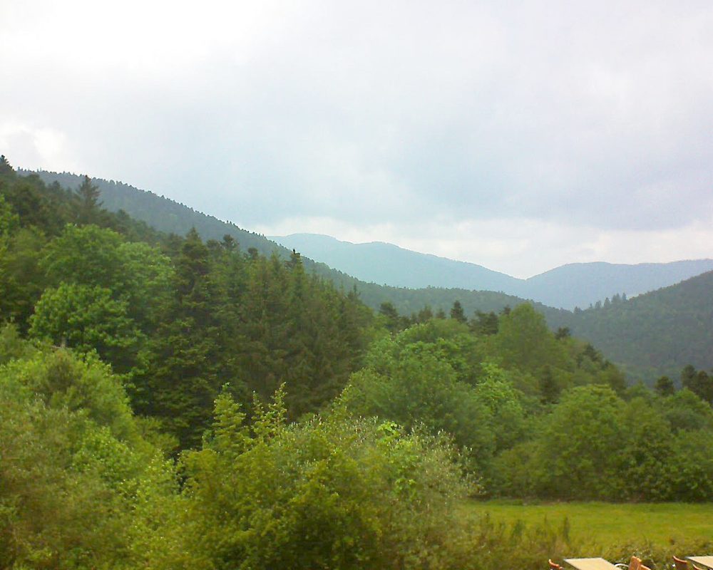 Le petit ballon vu depuis le Domaine Langmatt à Murbach le 29.05.2019 à 14:00 Le petit ballon (Alsace, Vosges) le 29.05.2019 à 14:00