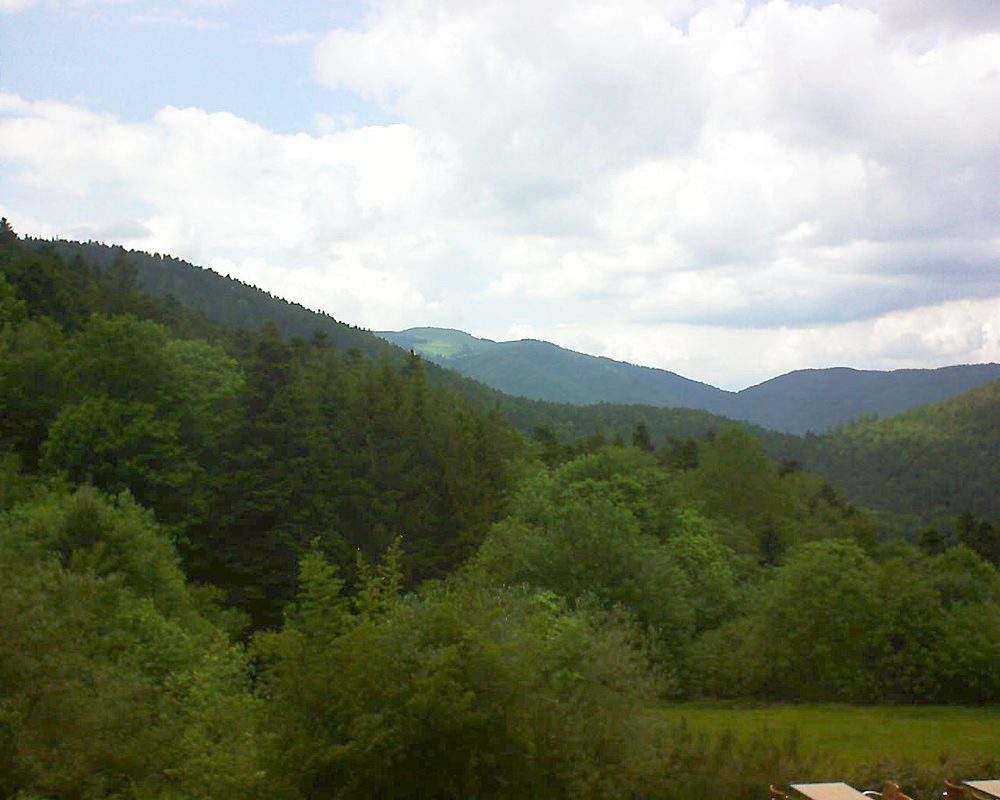 Le petit ballon vu depuis le Domaine Langmatt à Murbach le 29.05.2019 à 16:15 Le petit ballon (Alsace, Vosges) le 29.05.2019 à 16:15