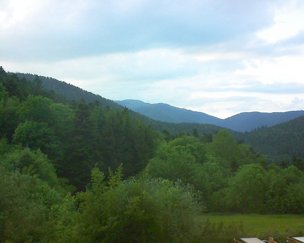 Le petit ballon vu depuis le Domaine Langmatt à Murbach le 29.05.2019 à 20:00 Le petit ballon (Alsace, Vosges) le 29.05.2019 à 20:00