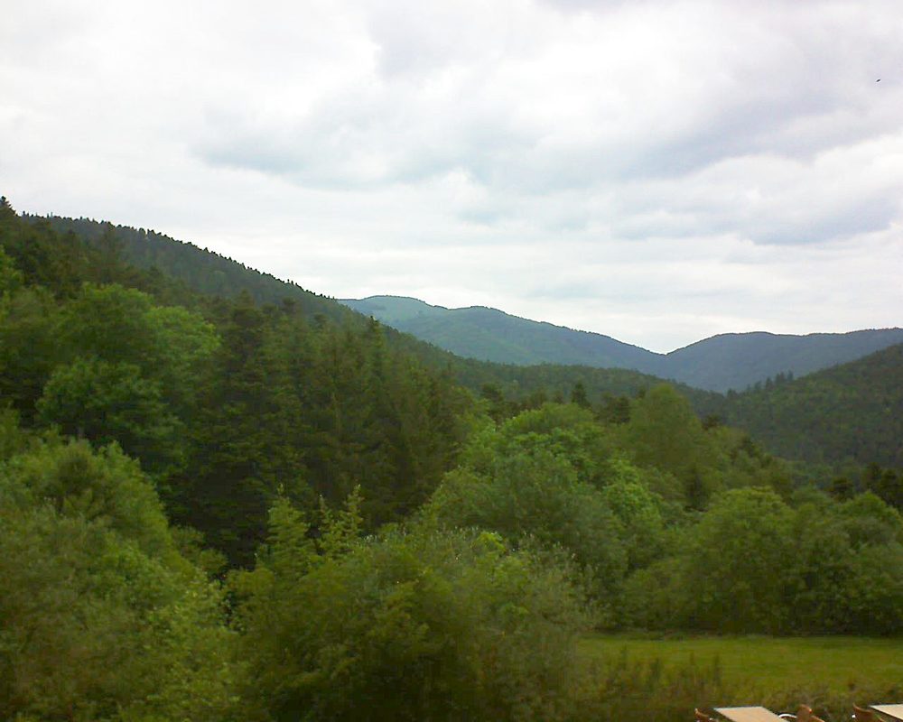 Le petit ballon vu depuis le Domaine Langmatt à Murbach le 30.05.2019 à 15:15 Le petit ballon (Alsace, Vosges) le 30.05.2019 à 15:15