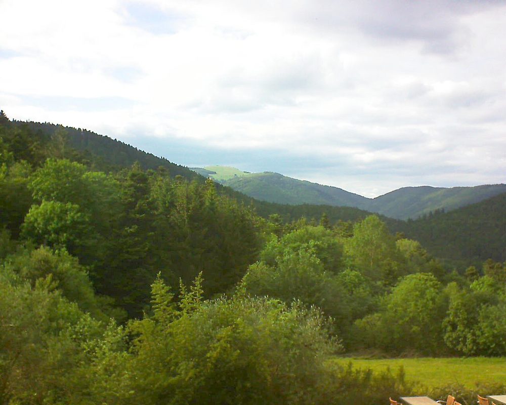 Le petit ballon vu depuis le Domaine Langmatt à Murbach le 30.05.2019 à 18:00 Le petit ballon (Alsace, Vosges) le 30.05.2019 à 18:00