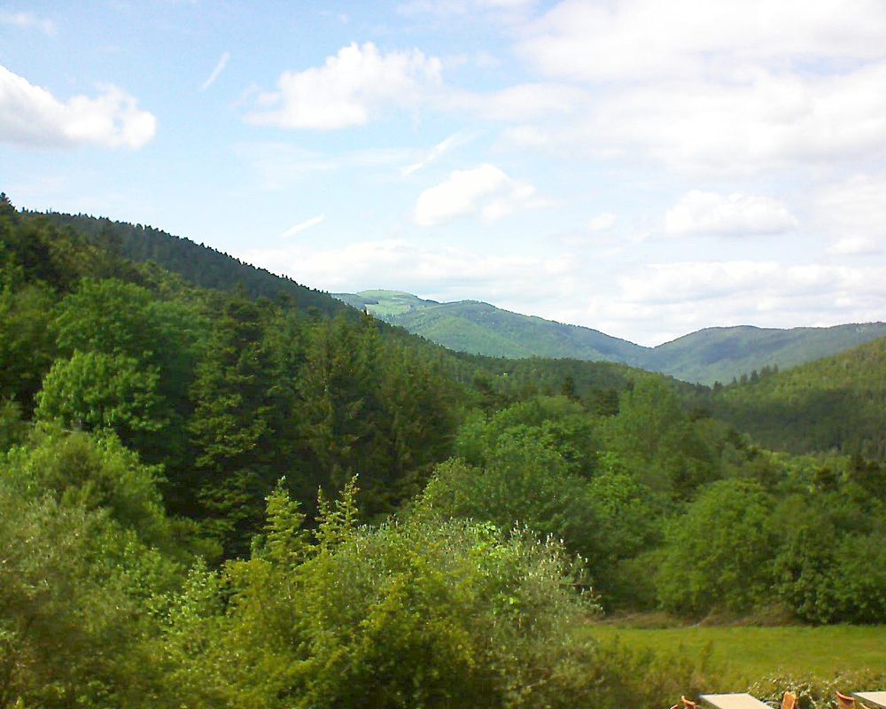 Le petit ballon vu depuis le Domaine Langmatt à Murbach le 31.05.2019 à 15:45 Le petit ballon (Alsace, Vosges) le 31.05.2019 à 15:45