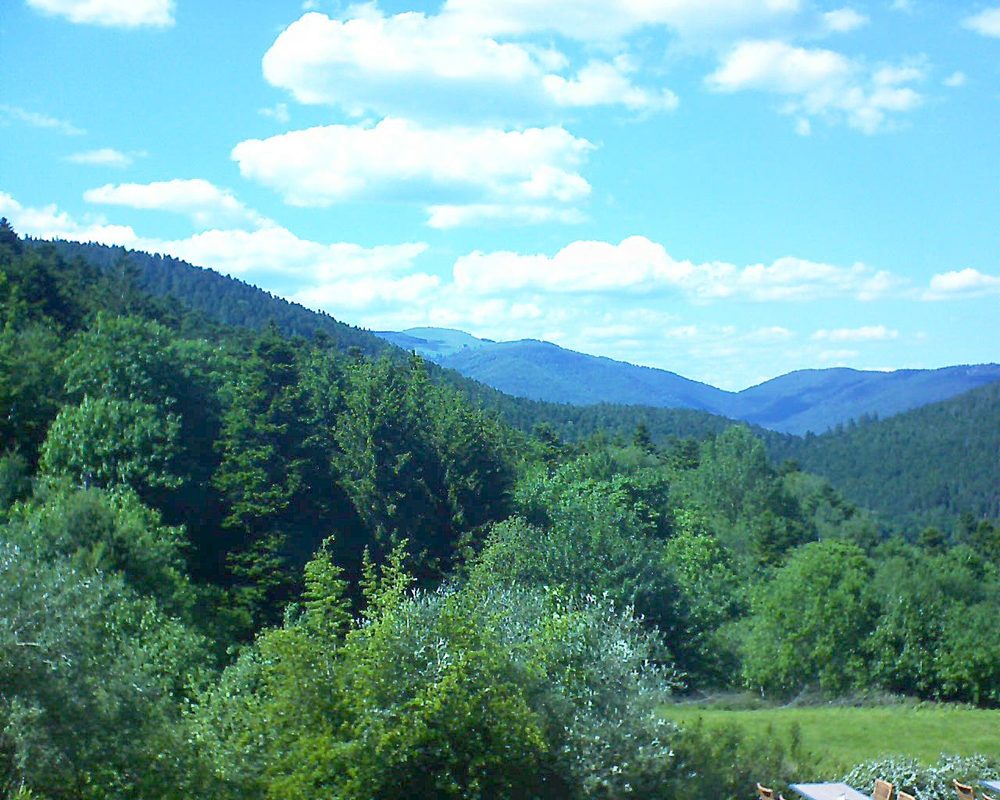 Le petit ballon vu depuis le Domaine Langmatt à Murbach le 02.06.2019 à 16:00 Le petit ballon (Alsace, Vosges) le 02.06.2019 à 16:00