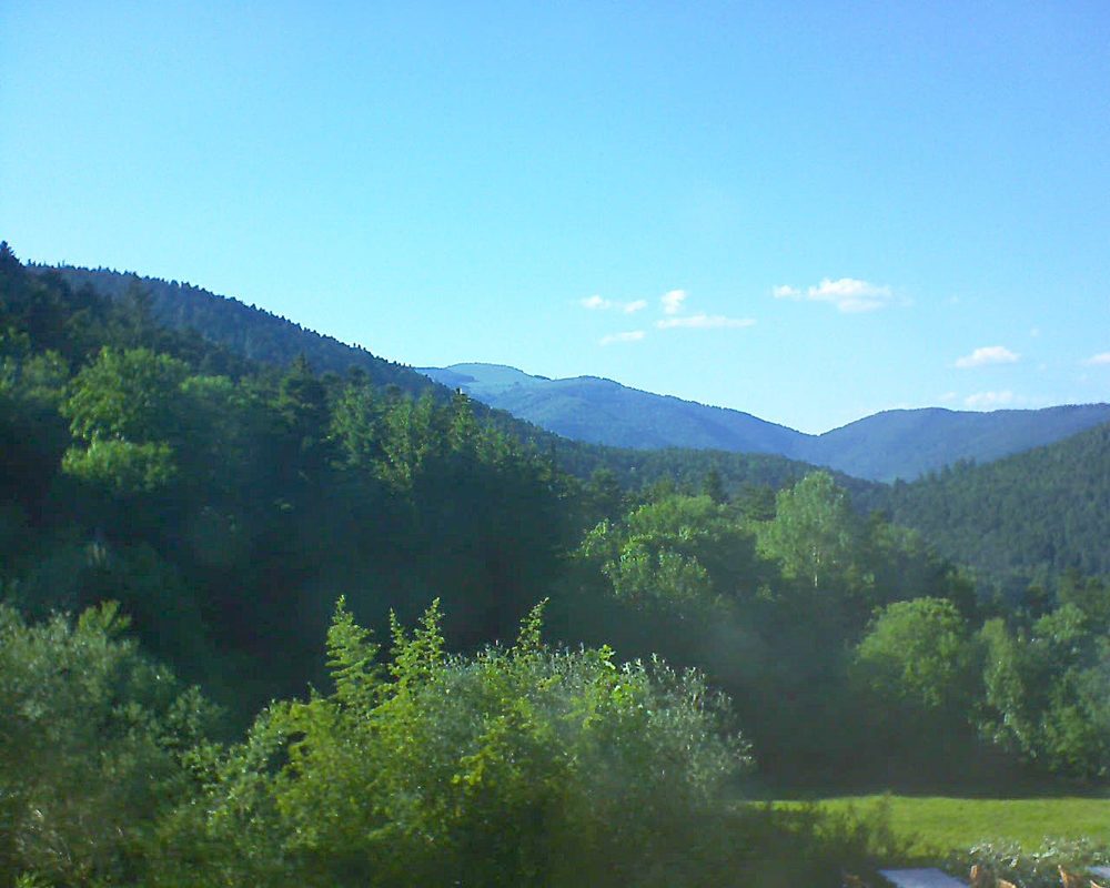 Le petit ballon vu depuis le Domaine Langmatt à Murbach le 02.06.2019 à 18:30 Le petit ballon (Alsace, Vosges) le 02.06.2019 à 18:30
