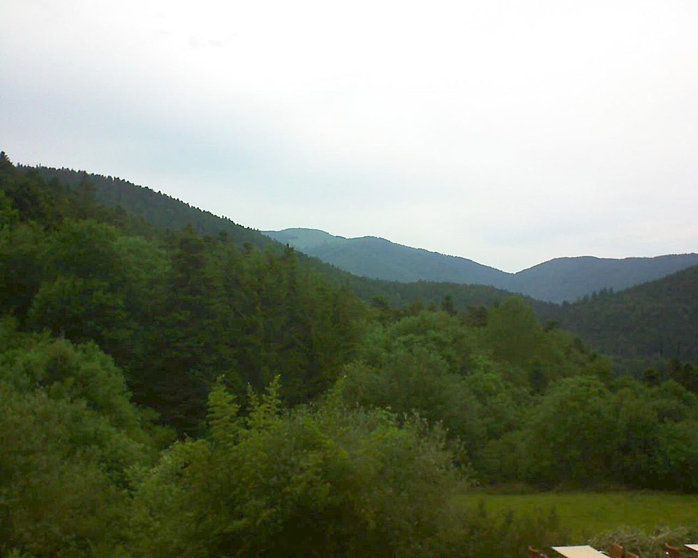 Le petit ballon vu depuis le Domaine Langmatt à Murbach le 03.06.2019 à 19:00 Le petit ballon (Alsace, Vosges) le 03.06.2019 à 19:00