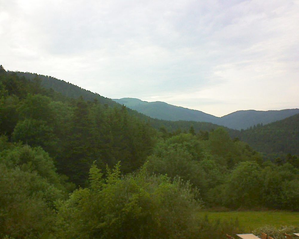 Le petit ballon vu depuis le Domaine Langmatt à Murbach le 03.06.2019 à 20:45 Le petit ballon (Alsace, Vosges) le 03.06.2019 à 20:45