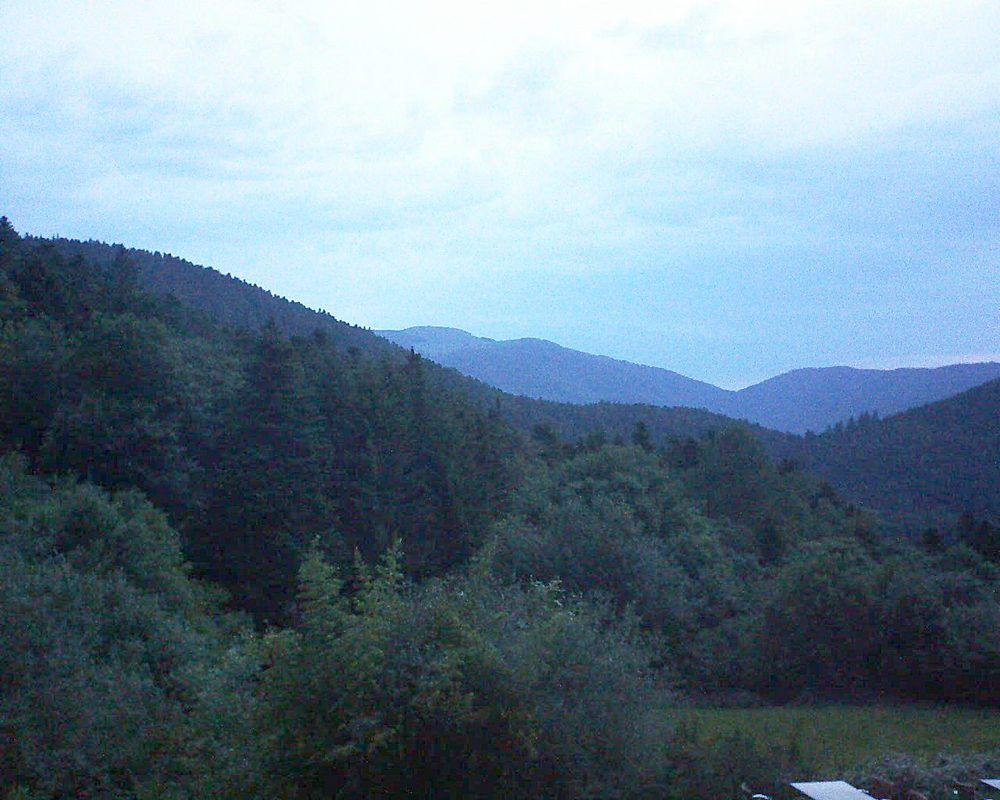Le petit ballon vu depuis le Domaine Langmatt à Murbach le 05.06.2019 à 21:30 Le petit ballon (Alsace, Vosges) le 05.06.2019 à 21:30