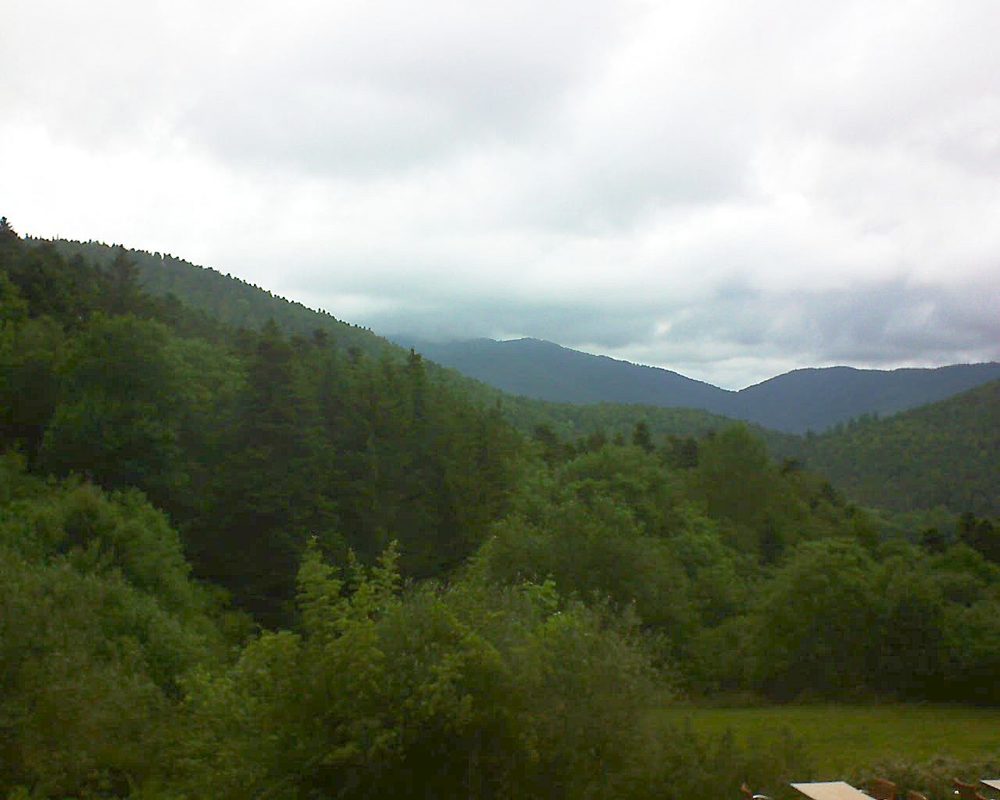 Le petit ballon vu depuis le Domaine Langmatt à Murbach le 06.06.2019 à 12:30 Le petit ballon (Alsace, Vosges) le 06.06.2019 à 12:30
