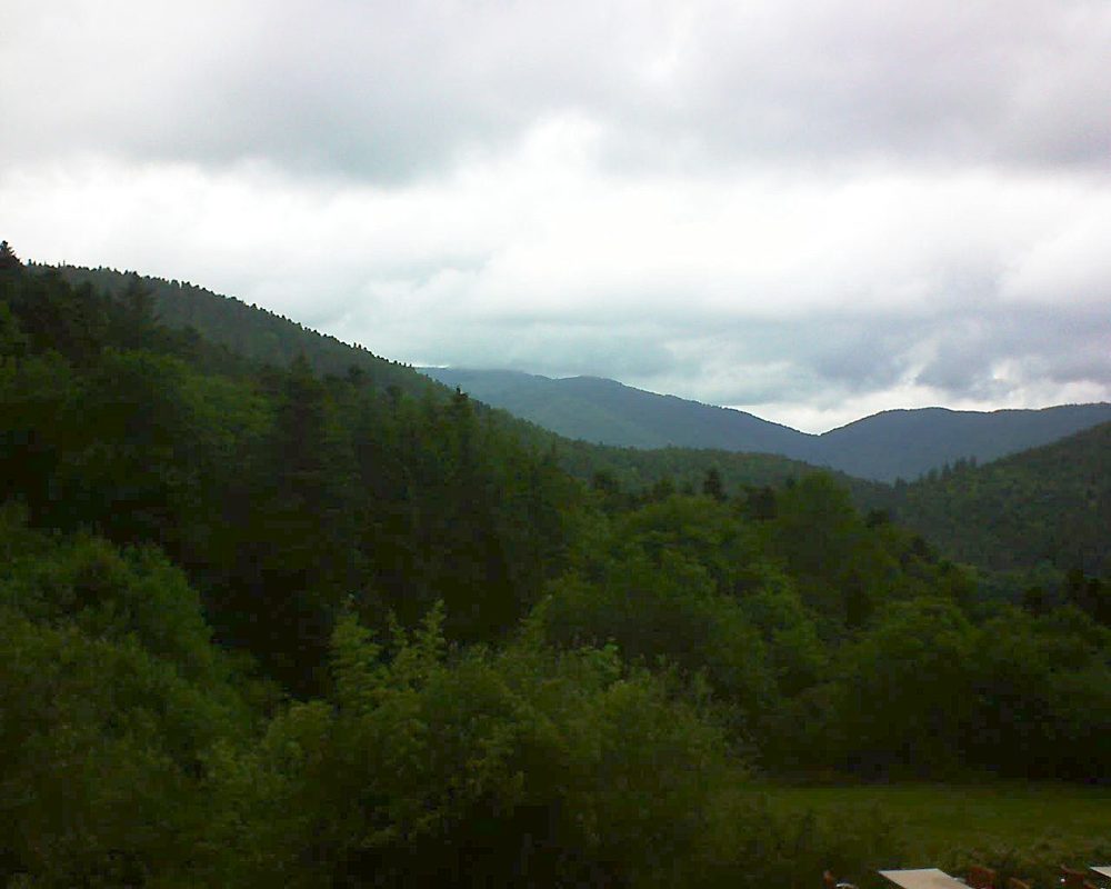 Le petit ballon vu depuis le Domaine Langmatt à Murbach le 06.06.2019 à 12:45 Le petit ballon (Alsace, Vosges) le 06.06.2019 à 12:45