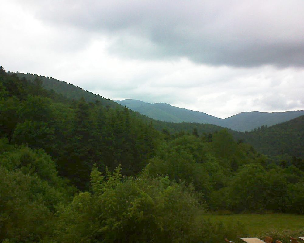 Le petit ballon vu depuis le Domaine Langmatt à Murbach le 06.06.2019 à 13:00 Le petit ballon (Alsace, Vosges) le 06.06.2019 à 13:00