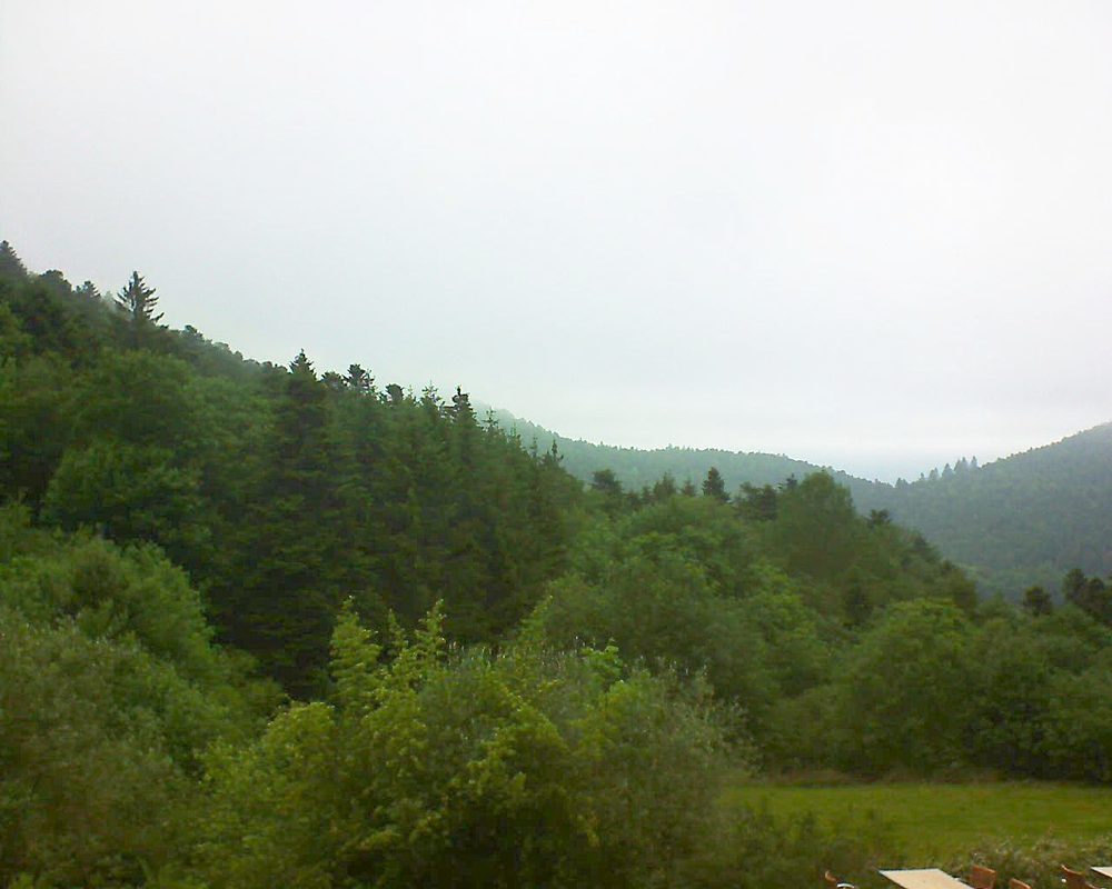 Le petit ballon vu depuis le Domaine Langmatt à Murbach le 06.06.2019 à 15:30 Le petit ballon (Alsace, Vosges) le 06.06.2019 à 15:30