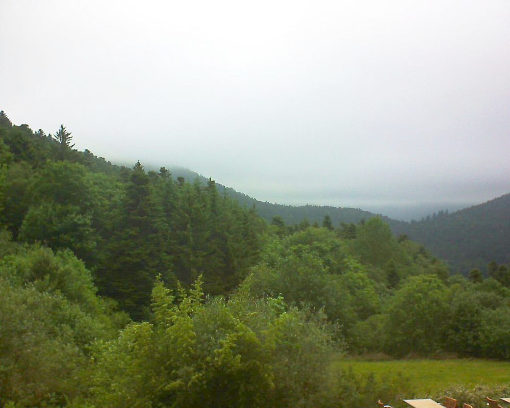 Le petit ballon vu depuis le Domaine Langmatt à Murbach le 06.06.2019 à 16:00 Le petit ballon (Alsace, Vosges) le 06.06.2019 à 16:00