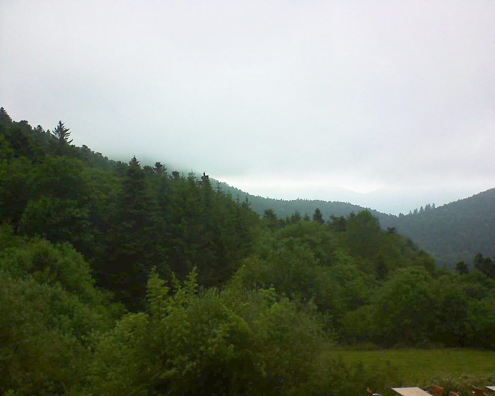 Le petit ballon vu depuis le Domaine Langmatt à Murbach le 06.06.2019 à 17:30 Le petit ballon (Alsace, Vosges) le 06.06.2019 à 17:30
