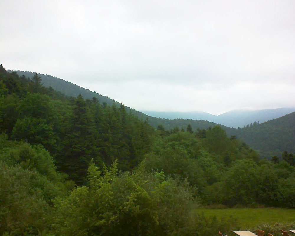 Le petit ballon vu depuis le Domaine Langmatt à Murbach le 06.06.2019 à 19:00 Le petit ballon (Alsace, Vosges) le 06.06.2019 à 19:00
