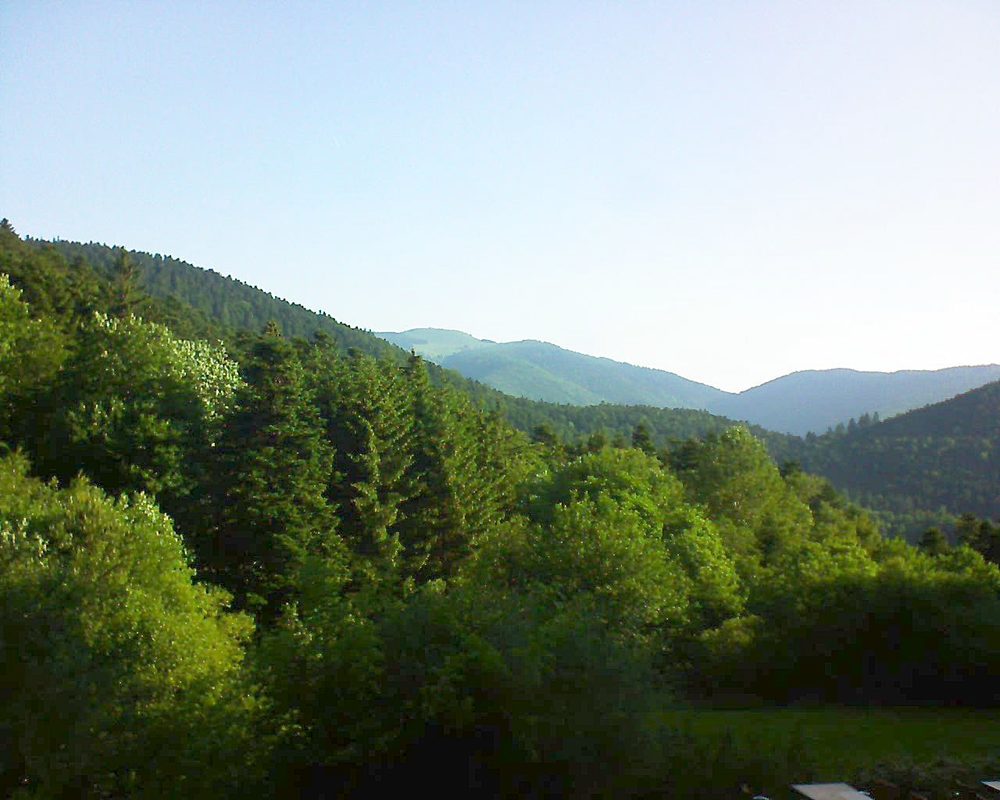 Le petit ballon vu depuis le Domaine Langmatt à Murbach le 07.06.2019 à 07:45 Le petit ballon (Alsace, Vosges) le 07.06.2019 à 07:45