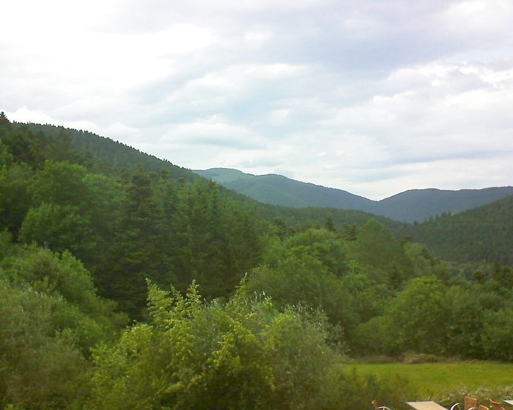 Le petit ballon vu depuis le Domaine Langmatt à Murbach le 07.06.2019 à 18:00 Le petit ballon (Alsace, Vosges) le 07.06.2019 à 18:00