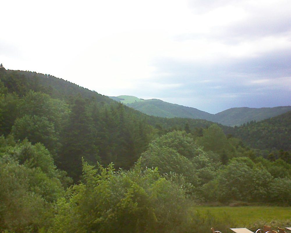 Le petit ballon vu depuis le Domaine Langmatt à Murbach le 07.06.2019 à 20:00 Le petit ballon (Alsace, Vosges) le 07.06.2019 à 20:00