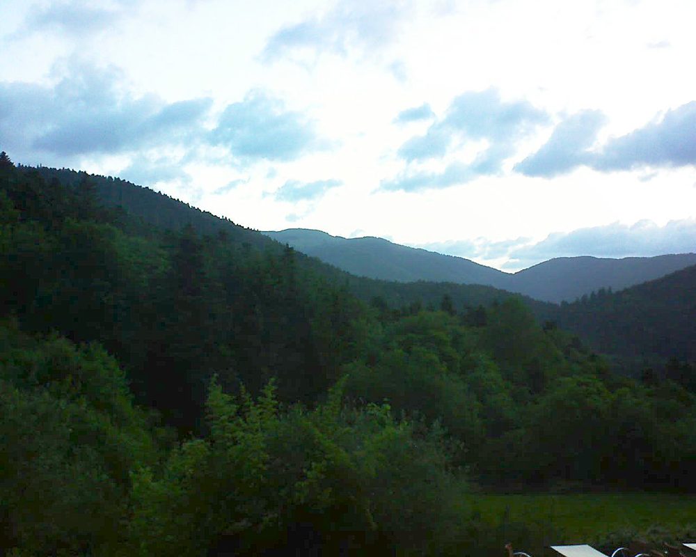 Le petit ballon vu depuis le Domaine Langmatt à Murbach le 08.06.2019 à 05:45 Le petit ballon (Alsace, Vosges) le 08.06.2019 à 05:45