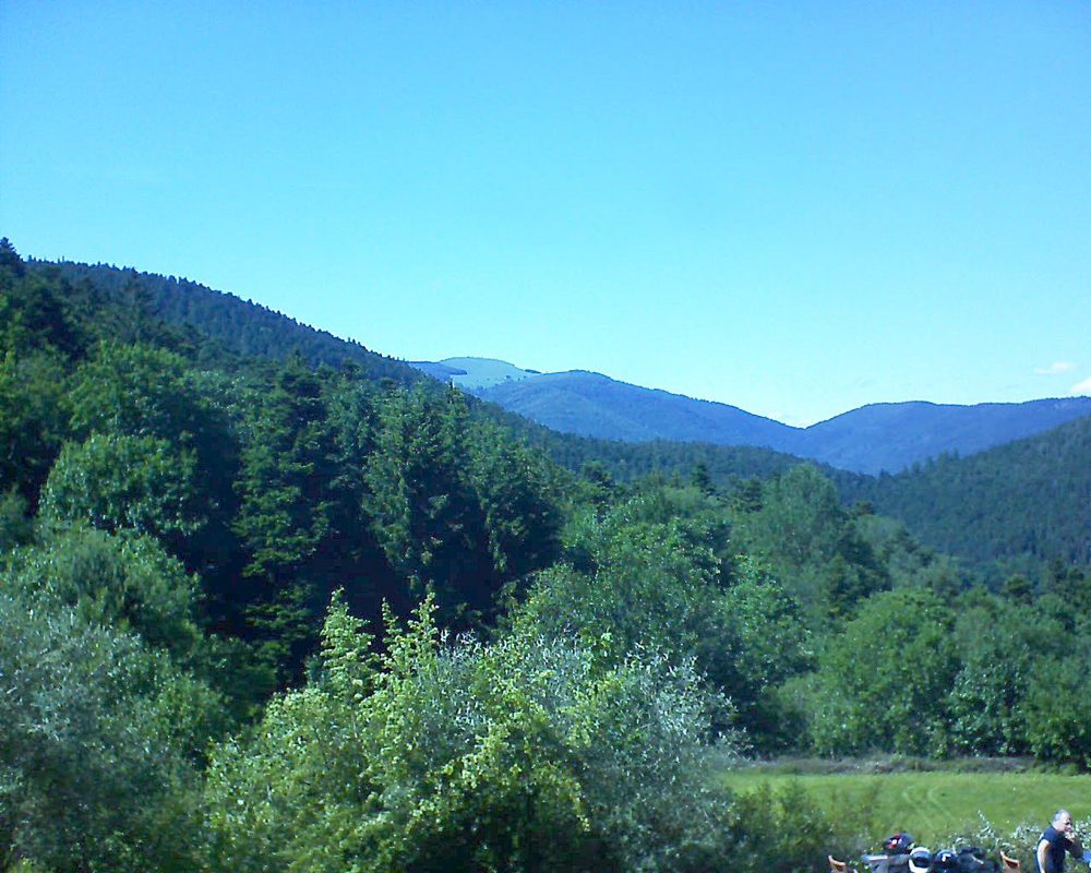 Le petit ballon vu depuis le Domaine Langmatt à Murbach le 08.06.2019 à 16:00 Le petit ballon (Alsace, Vosges) le 08.06.2019 à 16:00