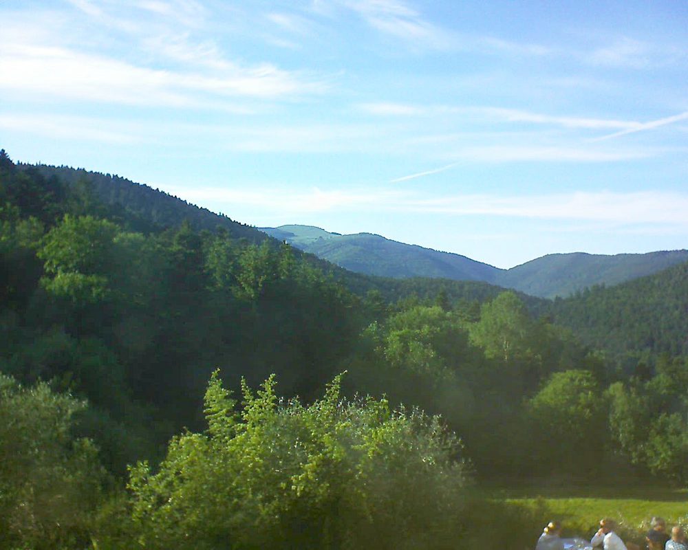 Le petit ballon vu depuis le Domaine Langmatt à Murbach le 08.06.2019 à 18:45 Le petit ballon (Alsace, Vosges) le 08.06.2019 à 18:45
