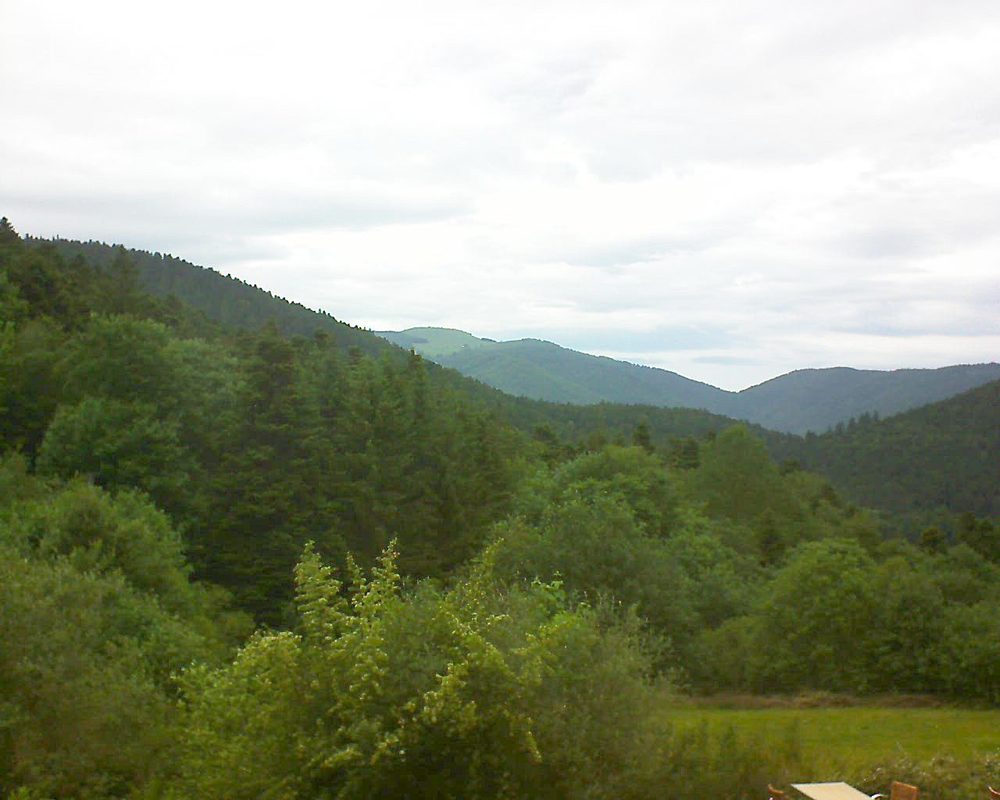 Le petit ballon vu depuis le Domaine Langmatt à Murbach le 09.06.2019 à 14:45 Le petit ballon (Alsace, Vosges) le 09.06.2019 à 14:45