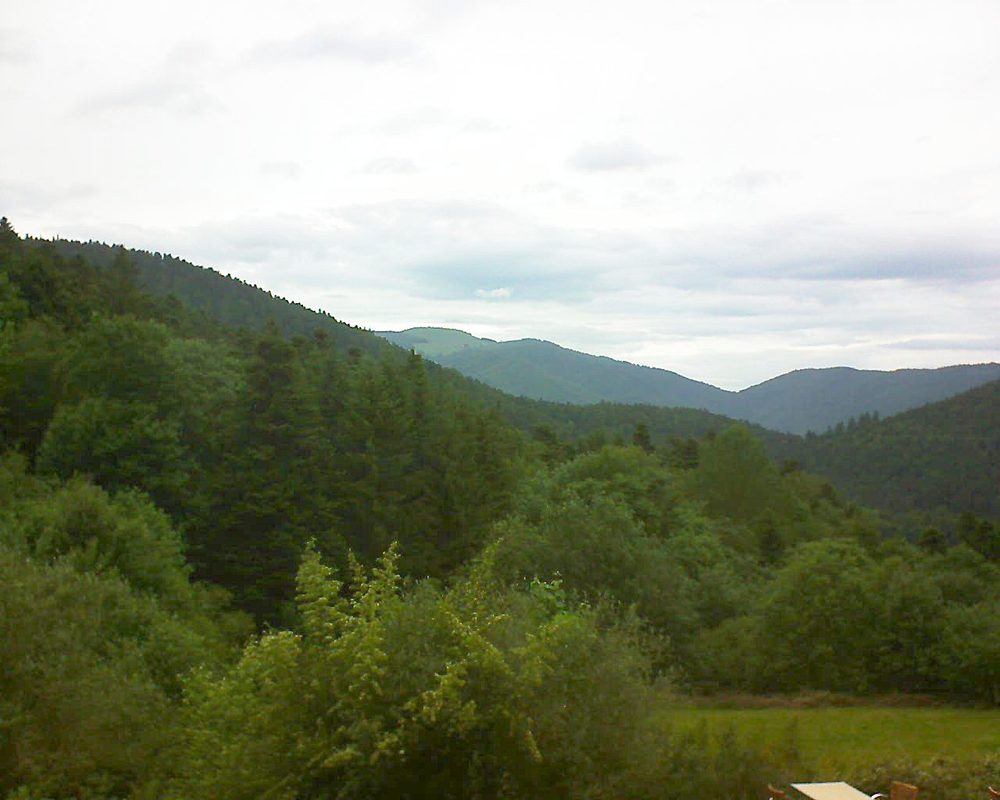 Le petit ballon vu depuis le Domaine Langmatt à Murbach le 09.06.2019 à 16:00 Le petit ballon (Alsace, Vosges) le 09.06.2019 à 16:00