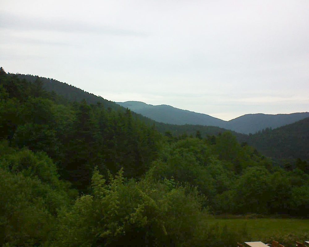 Le petit ballon vu depuis le Domaine Langmatt à Murbach le 09.06.2019 à 19:30 Le petit ballon (Alsace, Vosges) le 09.06.2019 à 19:30