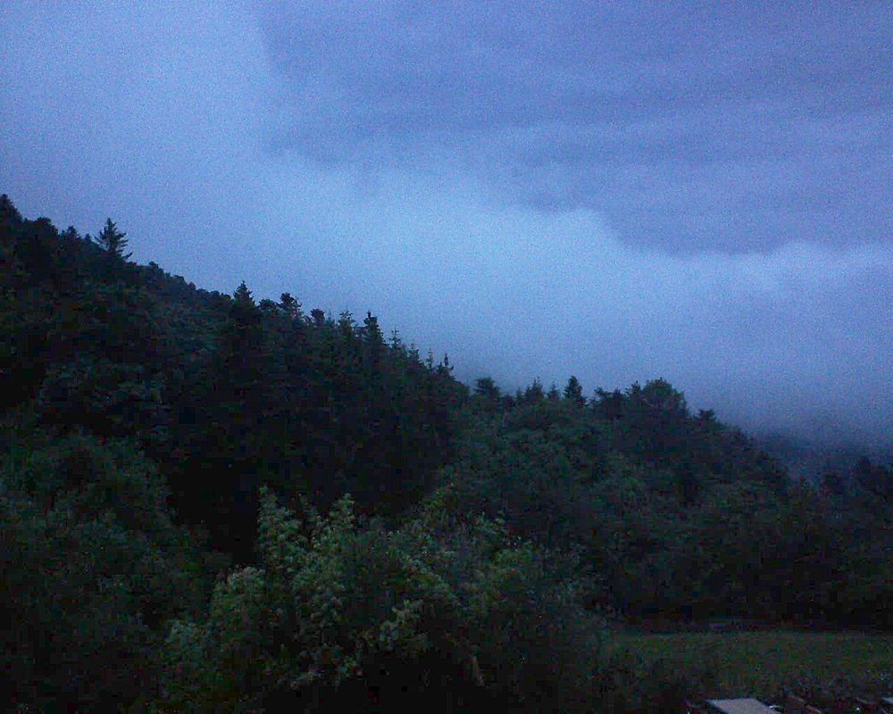 Le petit ballon vu depuis le Domaine Langmatt à Murbach le 09.06.2019 à 21:30 Le petit ballon (Alsace, Vosges) le 09.06.2019 à 21:30