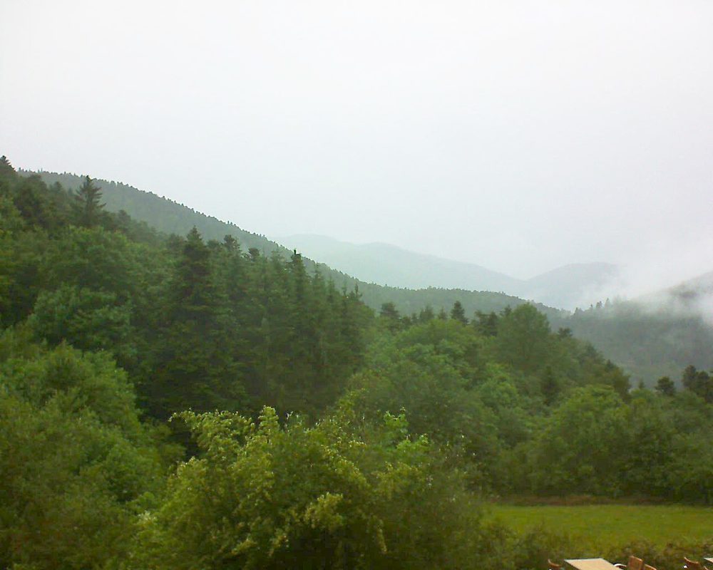 Le petit ballon vu depuis le Domaine Langmatt à Murbach le 10.06.2019 à 12:15 Le petit ballon (Alsace, Vosges) le 10.06.2019 à 12:15