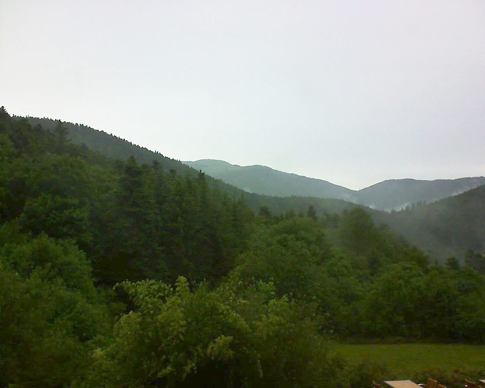 Le petit ballon vu depuis le Domaine Langmatt à Murbach le 10.06.2019 à 16:45 Le petit ballon (Alsace, Vosges) le 10.06.2019 à 16:45