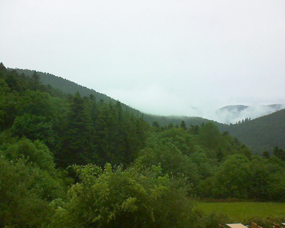 Le petit ballon vu depuis le Domaine Langmatt à Murbach le 10.06.2019 à 19:00 Le petit ballon (Alsace, Vosges) le 10.06.2019 à 19:00
