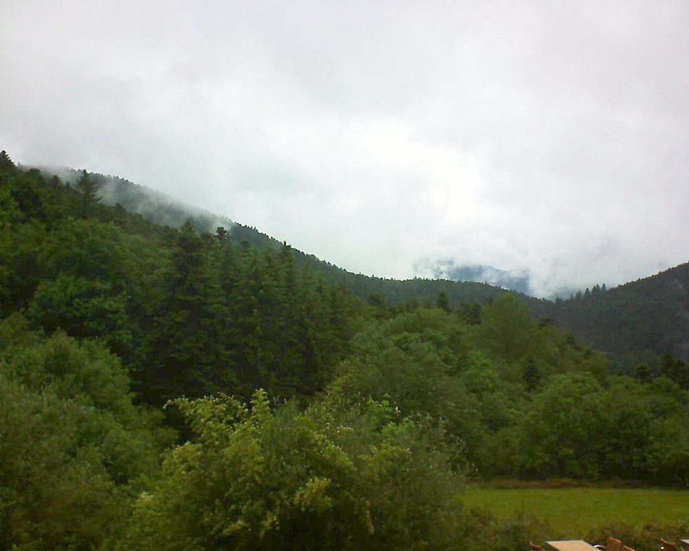 Le petit ballon vu depuis le Domaine Langmatt à Murbach le 11.06.2019 à 13:00 Le petit ballon (Alsace, Vosges) le 11.06.2019 à 13:00