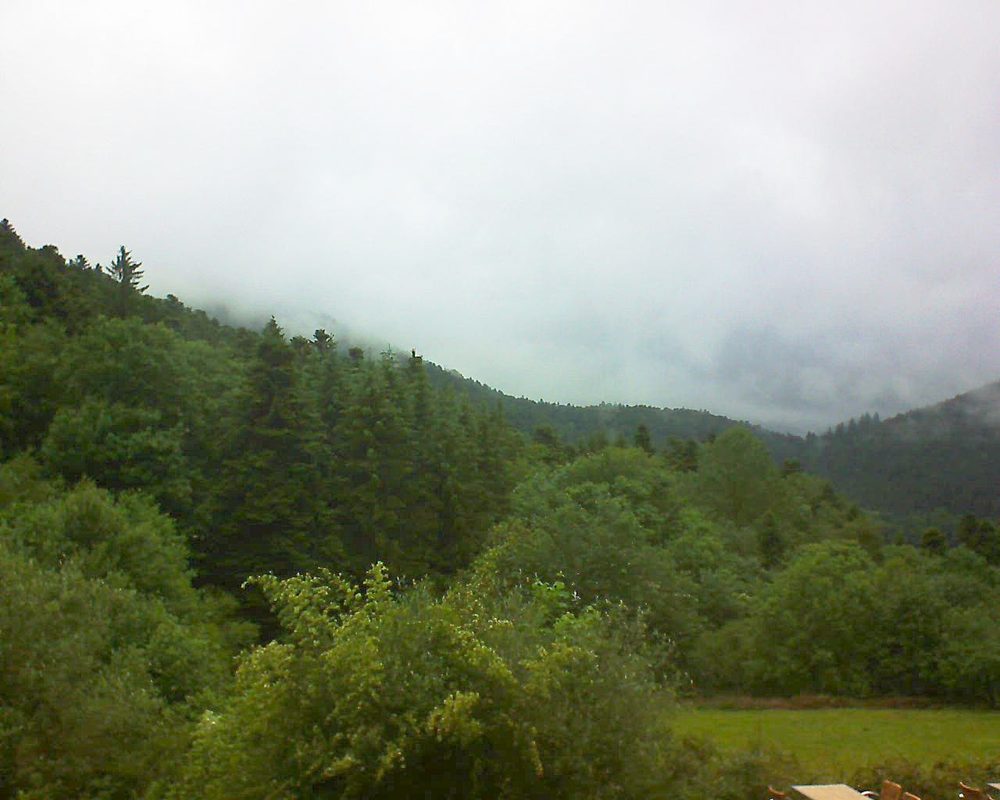 Le petit ballon vu depuis le Domaine Langmatt à Murbach le 11.06.2019 à 13:30 Le petit ballon (Alsace, Vosges) le 11.06.2019 à 13:30