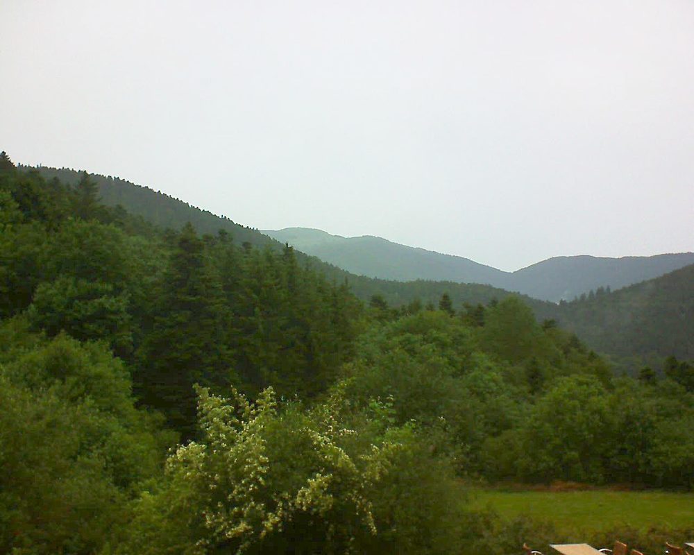 Le petit ballon vu depuis le Domaine Langmatt à Murbach le 14.06.2019 à 13:00 Le petit ballon (Alsace, Vosges) le 14.06.2019 à 13:00