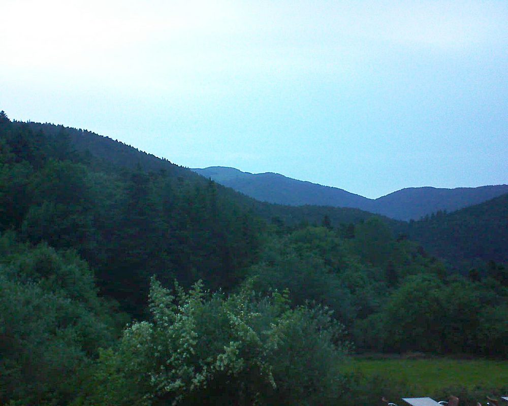 Le petit ballon vu depuis le Domaine Langmatt à Murbach le 14.06.2019 à 21:30 Le petit ballon (Alsace, Vosges) le 14.06.2019 à 21:30