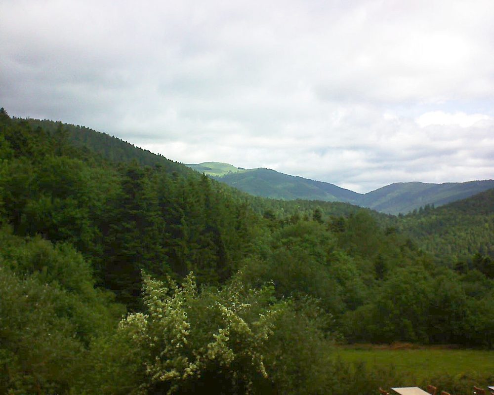 Le petit ballon vu depuis le Domaine Langmatt à Murbach le 15.06.2019 à 10:45 Le petit ballon (Alsace, Vosges) le 15.06.2019 à 10:45
