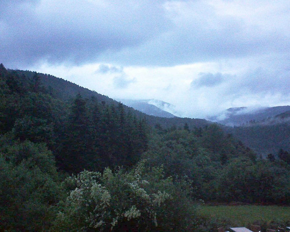 Le petit ballon vu depuis le Domaine Langmatt à Murbach le 16.06.2019 à 05:30 Le petit ballon (Alsace, Vosges) le 16.06.2019 à 05:30