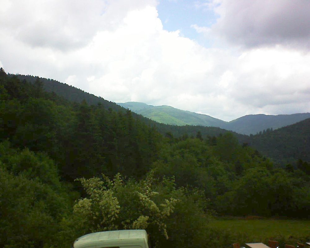 Le petit ballon vu depuis le Domaine Langmatt à Murbach le 16.06.2019 à 14:15 Le petit ballon (Alsace, Vosges) le 16.06.2019 à 14:15
