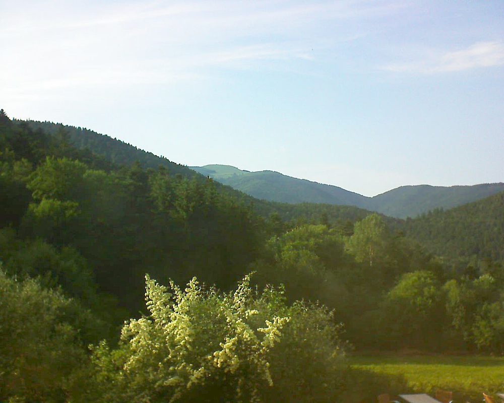Le petit ballon vu depuis le Domaine Langmatt à Murbach le 19.06.2019 à 18:45 Le petit ballon (Alsace, Vosges) le 19.06.2019 à 18:45