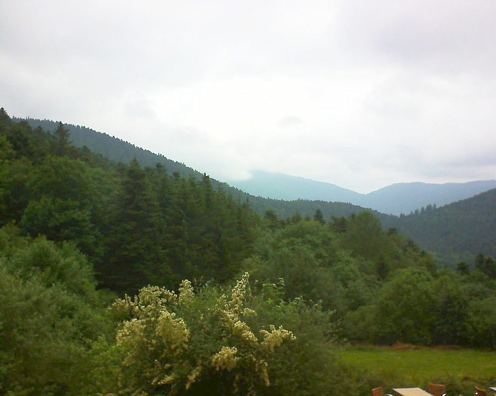 Le petit ballon vu depuis le Domaine Langmatt à Murbach le 22.06.2019 à 13:45 Le petit ballon (Alsace, Vosges) le 22.06.2019 à 13:45