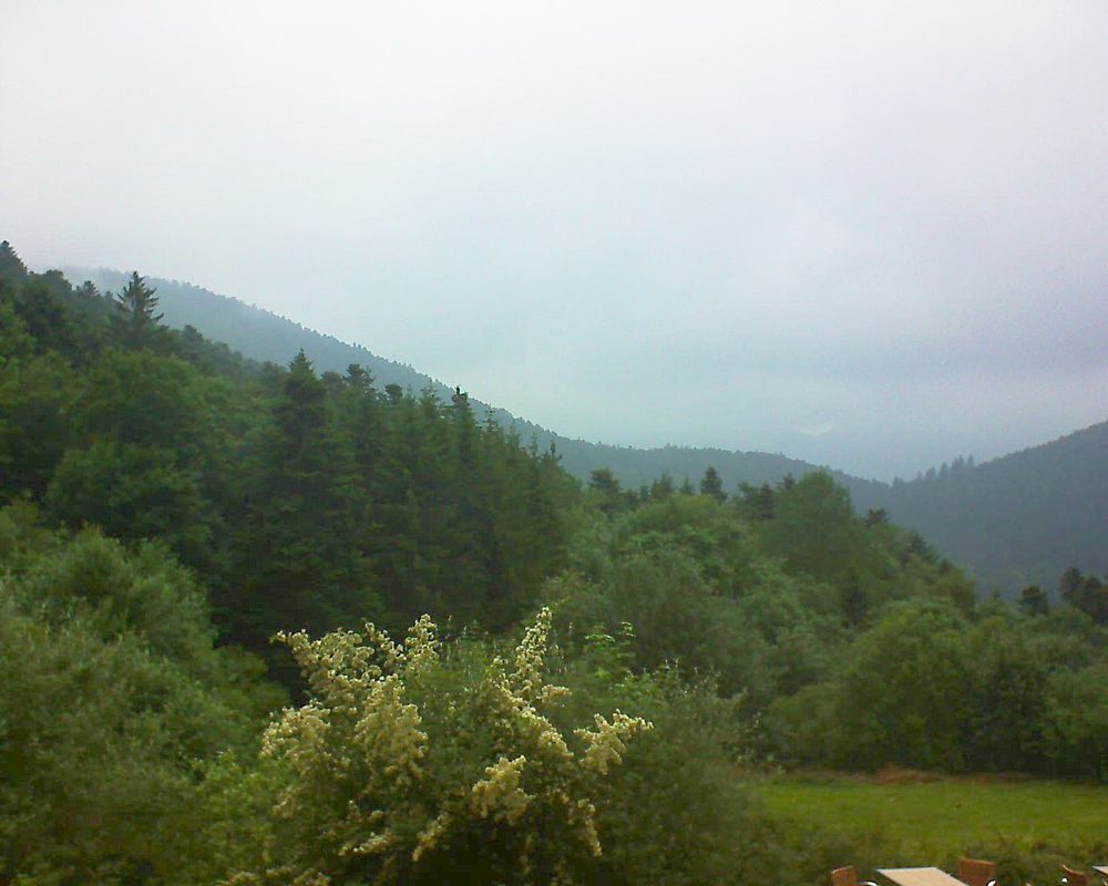 Le petit ballon vu depuis le Domaine Langmatt à Murbach le 22.06.2019 à 18:30 Le petit ballon (Alsace, Vosges) le 22.06.2019 à 18:30