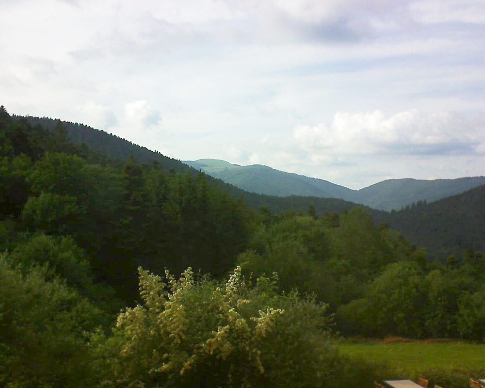 Le petit ballon vu depuis le Domaine Langmatt à Murbach le 23.06.2019 à 18:00 Le petit ballon (Alsace, Vosges) le 23.06.2019 à 18:00