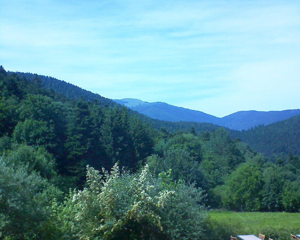 Le petit ballon vu depuis le Domaine Langmatt à Murbach le 24.06.2019 à 16:00 Le petit ballon (Alsace, Vosges) le 24.06.2019 à 16:00