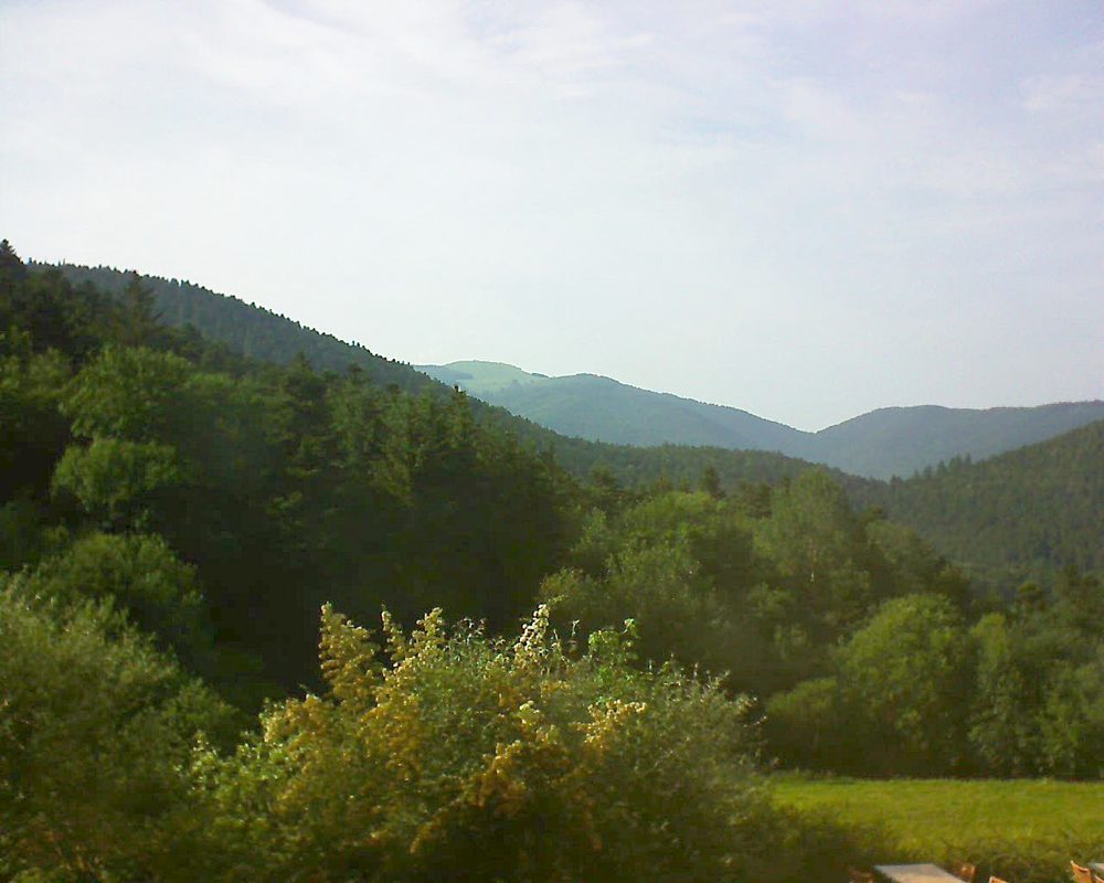 Le petit ballon vu depuis le Domaine Langmatt à Murbach le 25.06.2019 à 18:00 Le petit ballon (Alsace, Vosges) le 25.06.2019 à 18:00