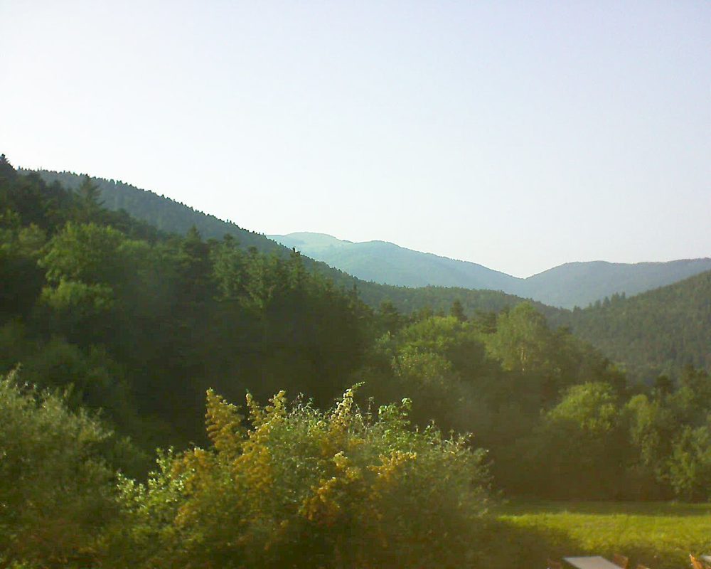 Le petit ballon vu depuis le Domaine Langmatt à Murbach le 26.06.2019 à 18:45 Le petit ballon (Alsace, Vosges) le 26.06.2019 à 18:45