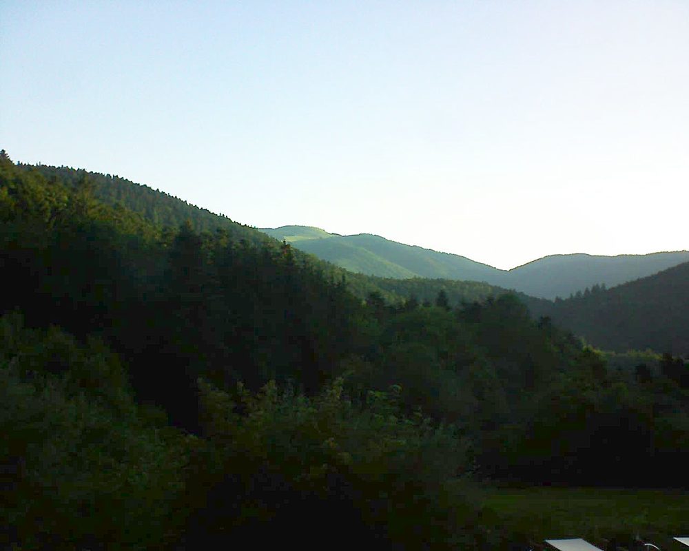 Le petit ballon vu depuis le Domaine Langmatt à Murbach le 28.06.2019 à 06:30 Le petit ballon (Alsace, Vosges) le 28.06.2019 à 06:30